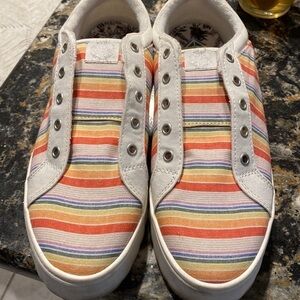 Womens Roxy striped lace up padded insole casual sneakers size 9.5